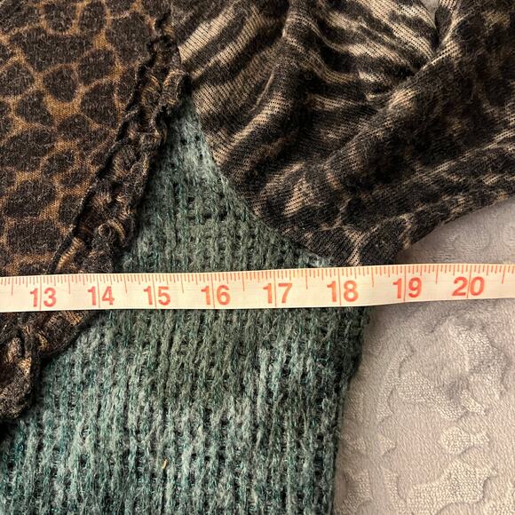 Adore Brown Gray Animal Print Tunic Medium - Picture 8 of 10